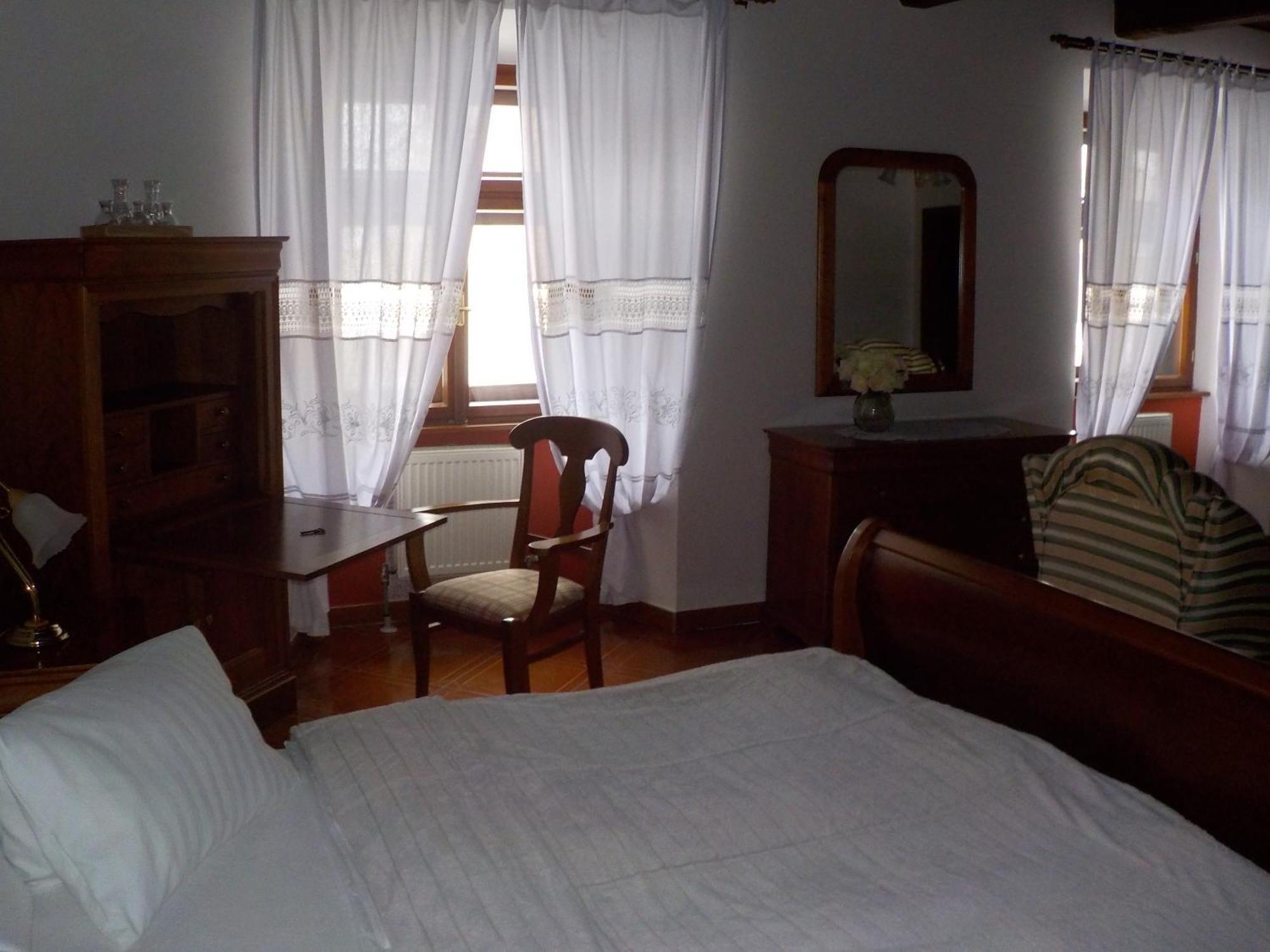 Hotel Krivan Kysucke Nove Mesto Phòng bức ảnh
