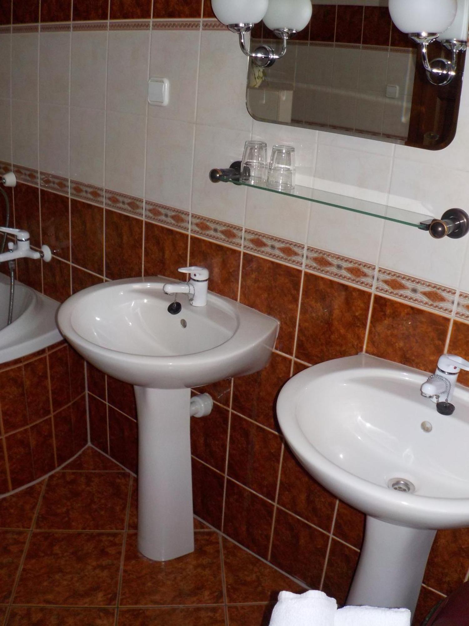 Hotel Krivan Kysucke Nove Mesto Phòng bức ảnh
