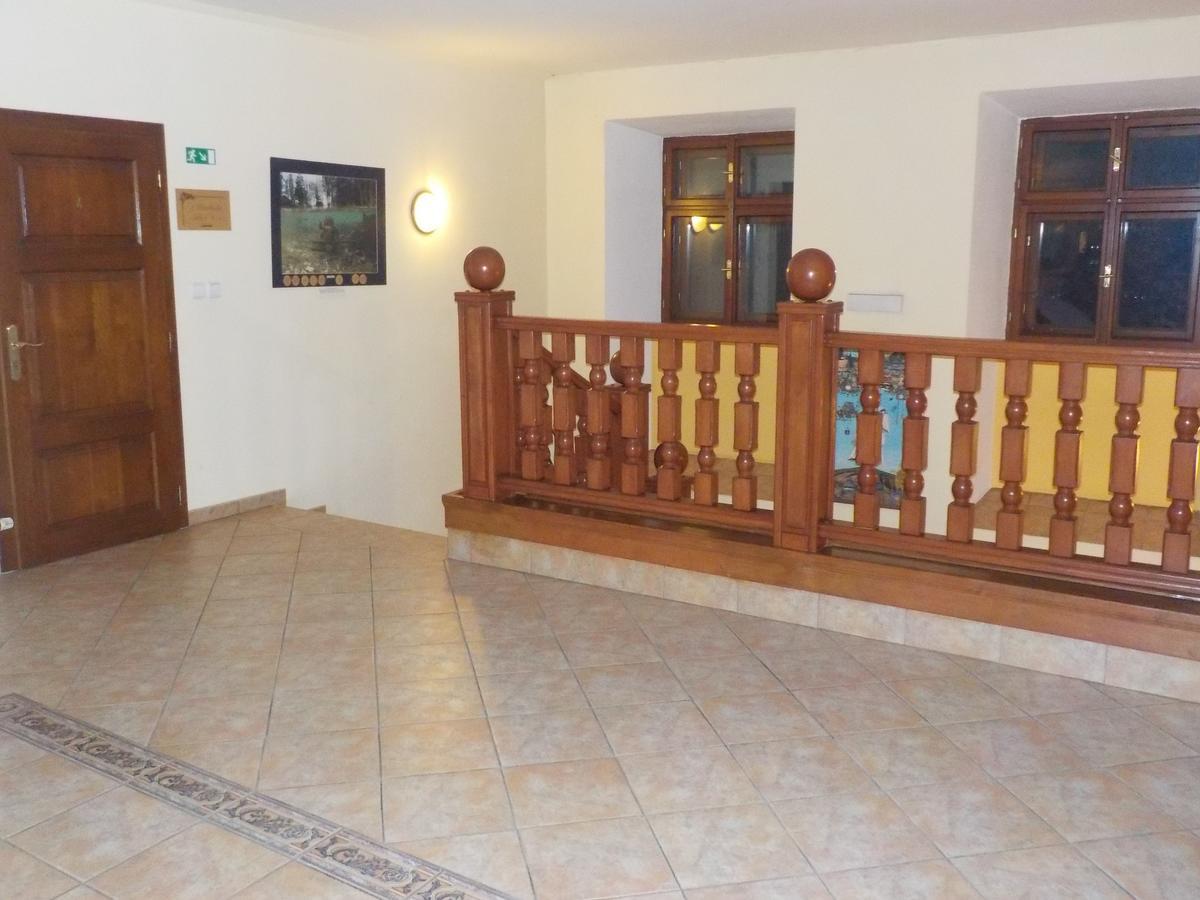 Hotel Krivan Kysucke Nove Mesto Ngoại thất bức ảnh